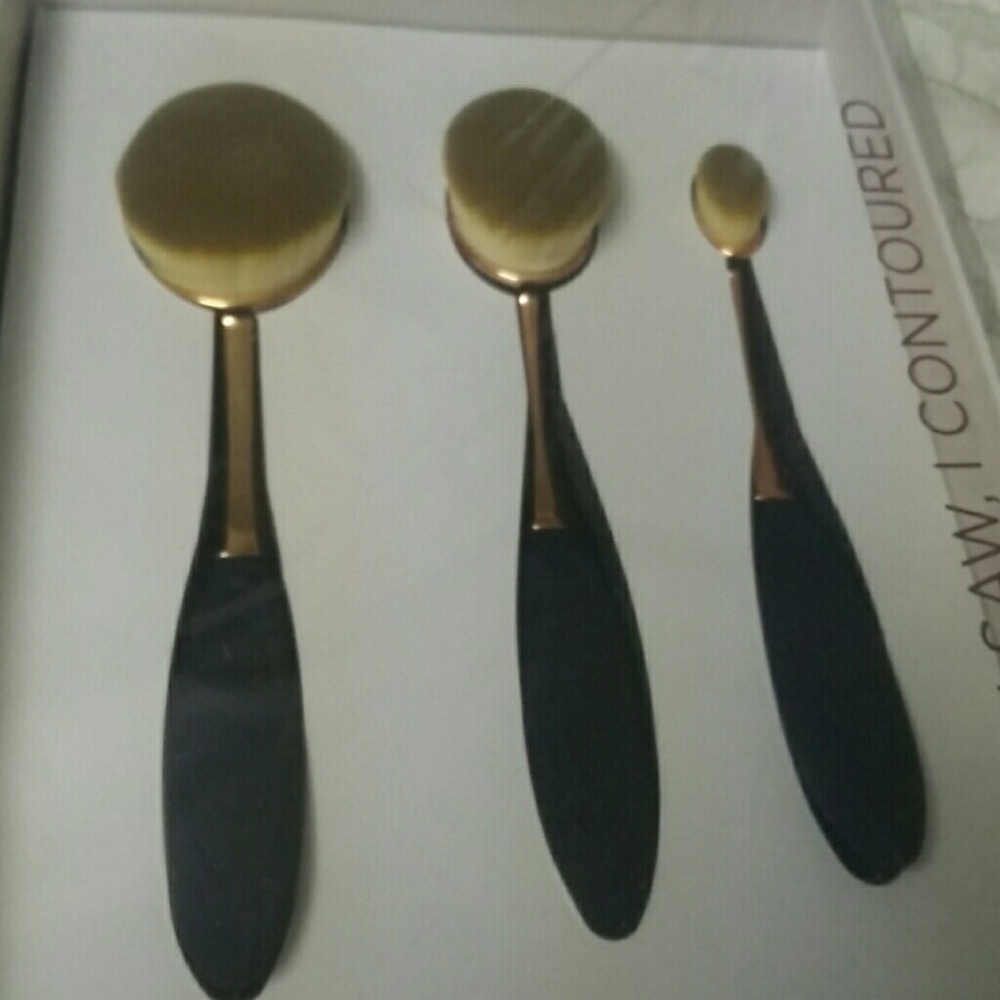 Contour brushes - Picture 3 of 5